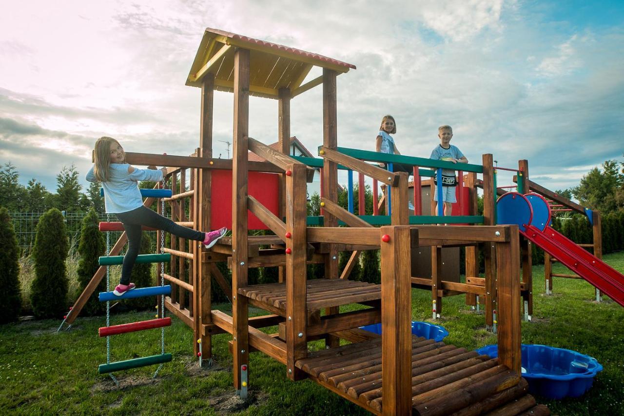 Aqua Fun Domki Z Basenem Ujście-Darłowskie Екстериор снимка