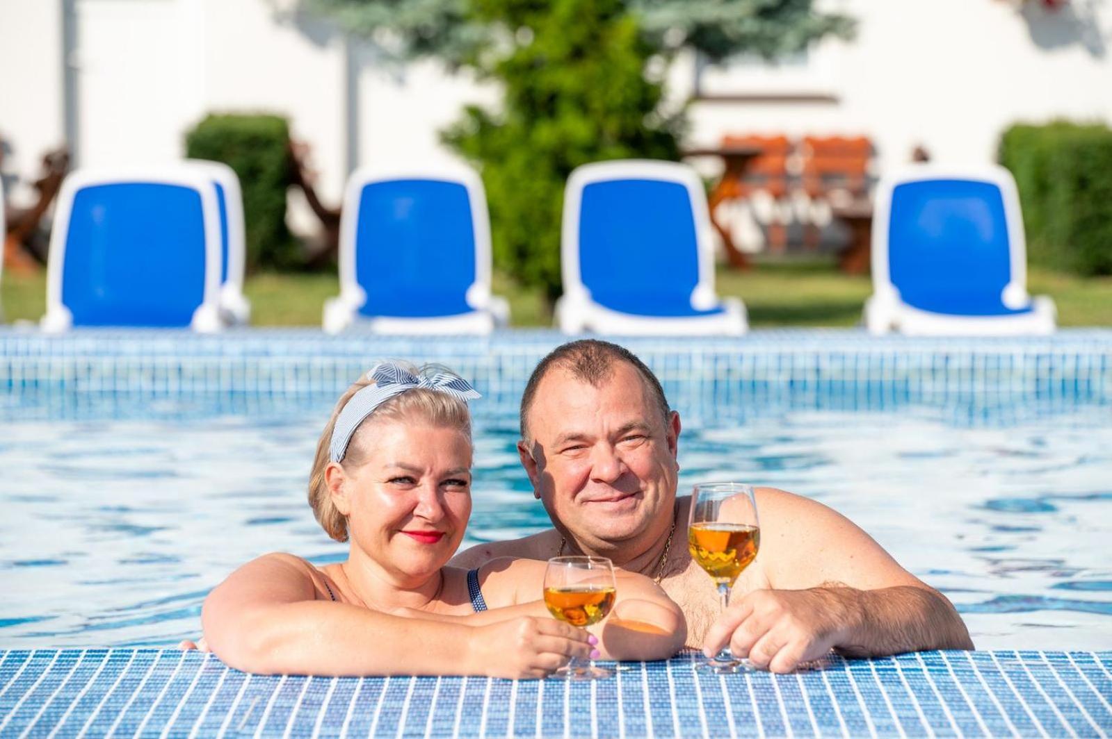Aqua Fun Domki Z Basenem Ujście-Darłowskie Екстериор снимка